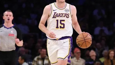 5月3日CBA季后赛：辽粤巅峰对决 精彩回顾